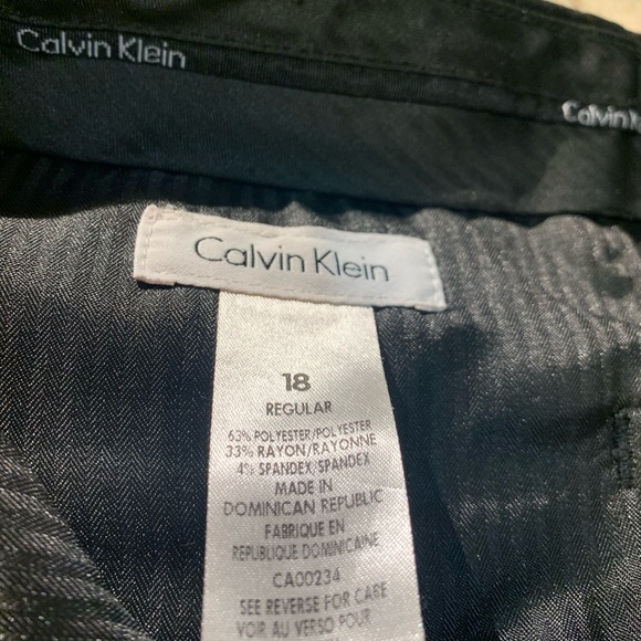 Men’s Calvin Klein Dress Pants (Size 18). - Picture 2 of 3